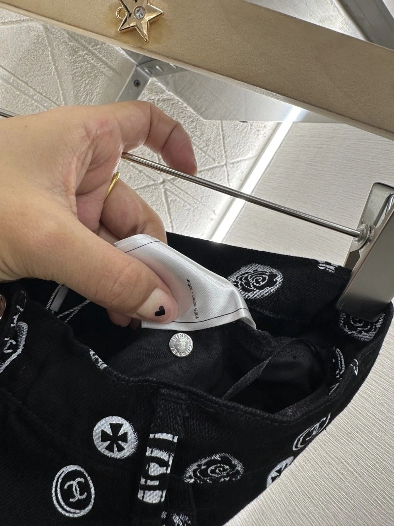 Affordable Chanel Jeans 108959