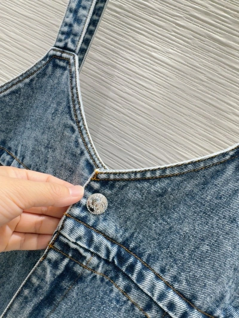 WrinkleFree Chanel Jeans 108962