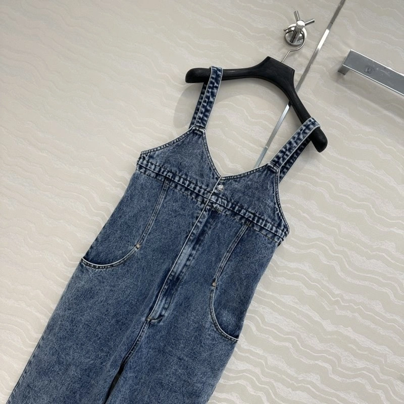 WaterResistant Chanel Jeans 108963