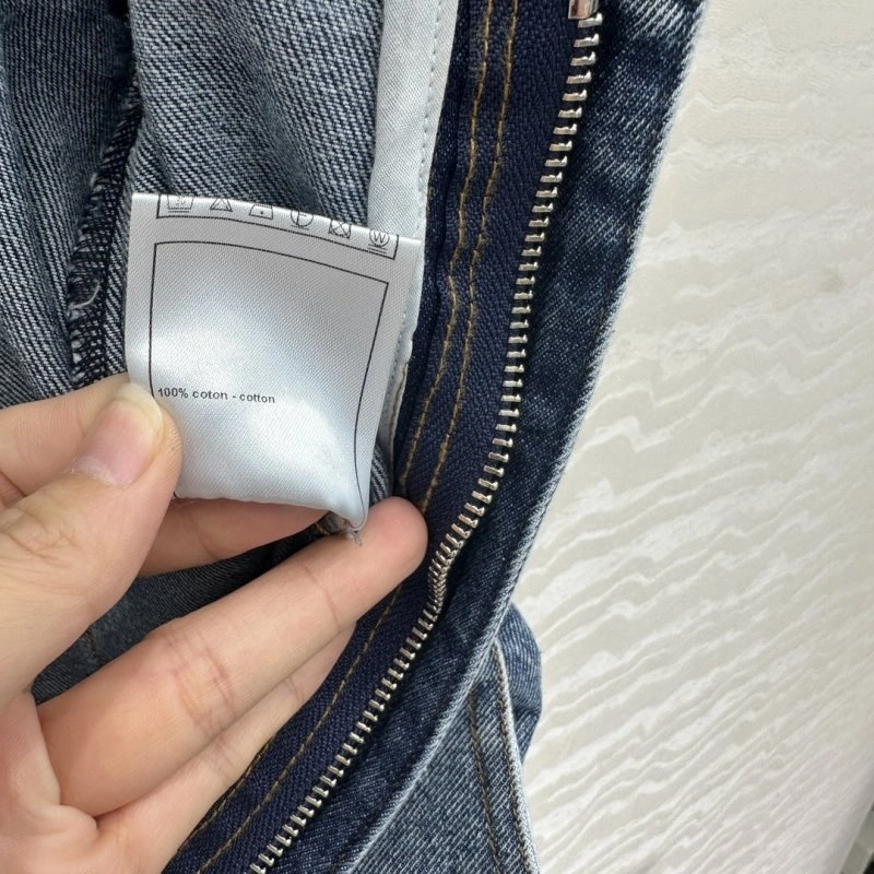 WaterResistant Chanel Jeans 108963
