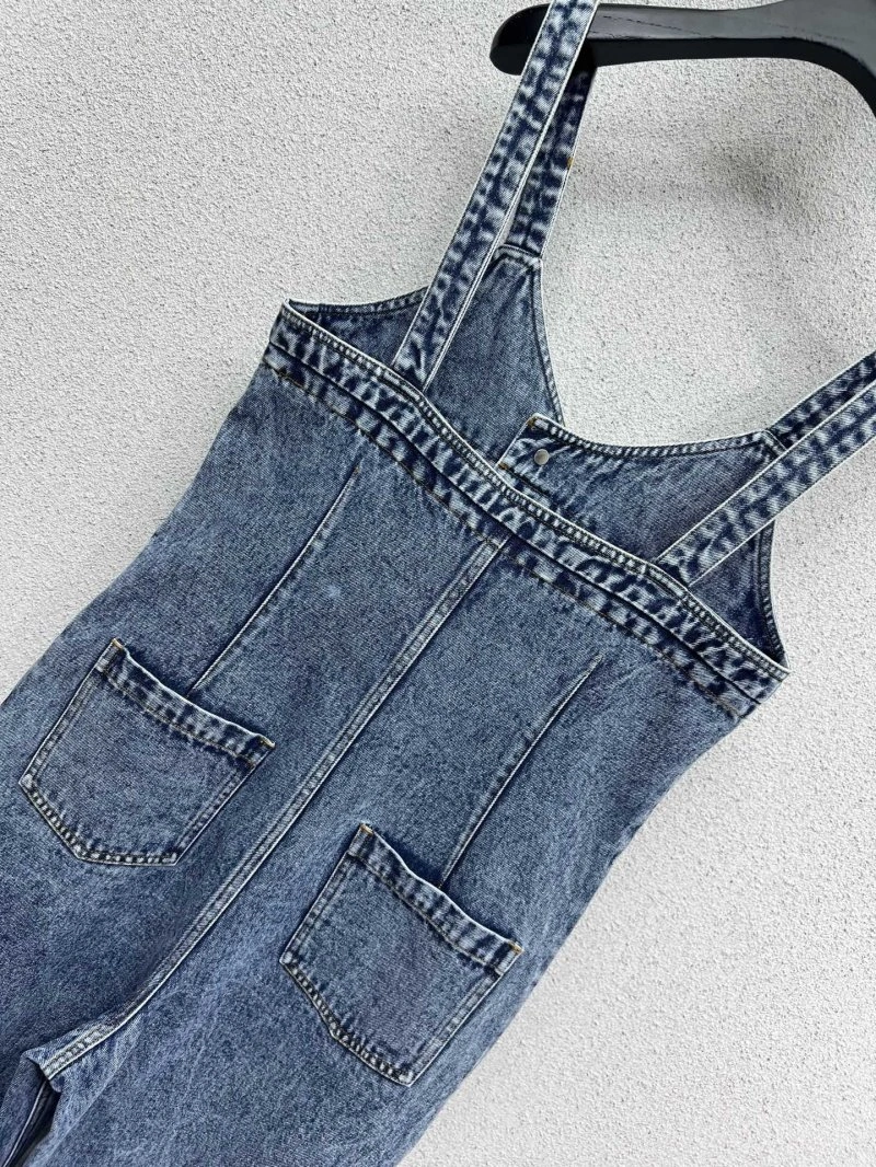 Minimalist Chanel Jeans 108957
