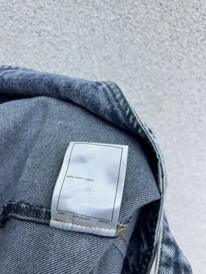Minimalist Chanel Jeans 108957