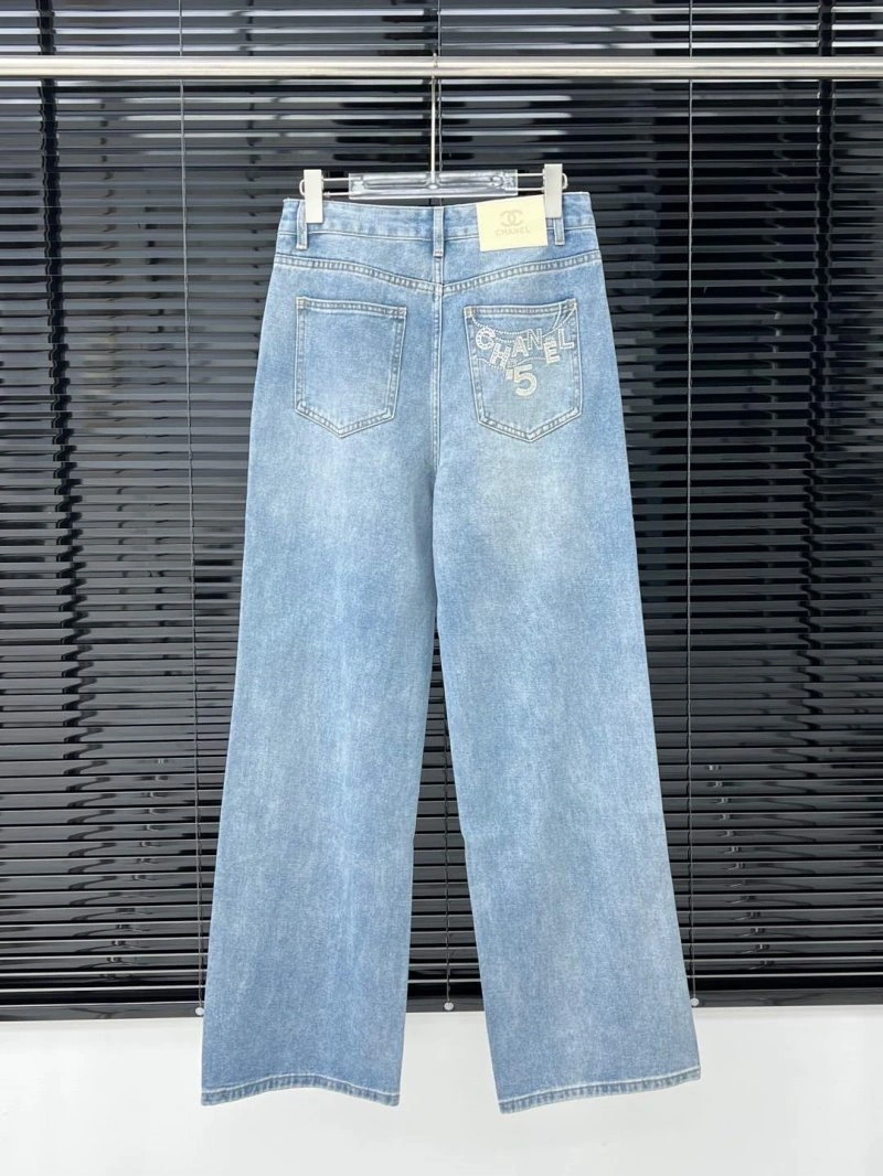 ModernLook Chanel Jeans 108958