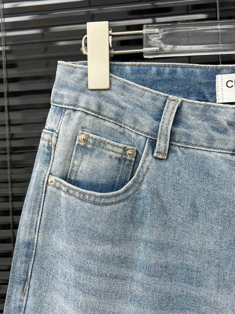 ModernLook Chanel Jeans 108958