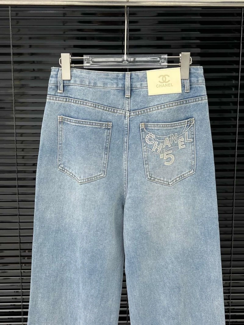 ModernLook Chanel Jeans 108958