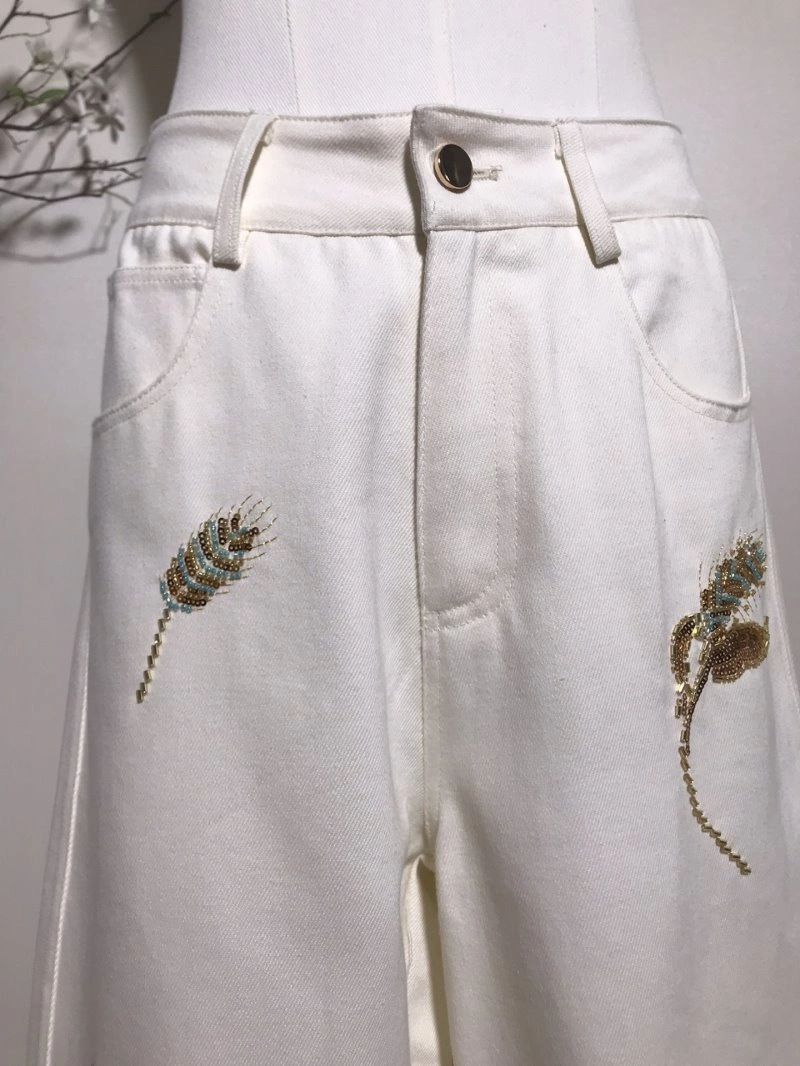Chanel Jeans EyeCatching 108930