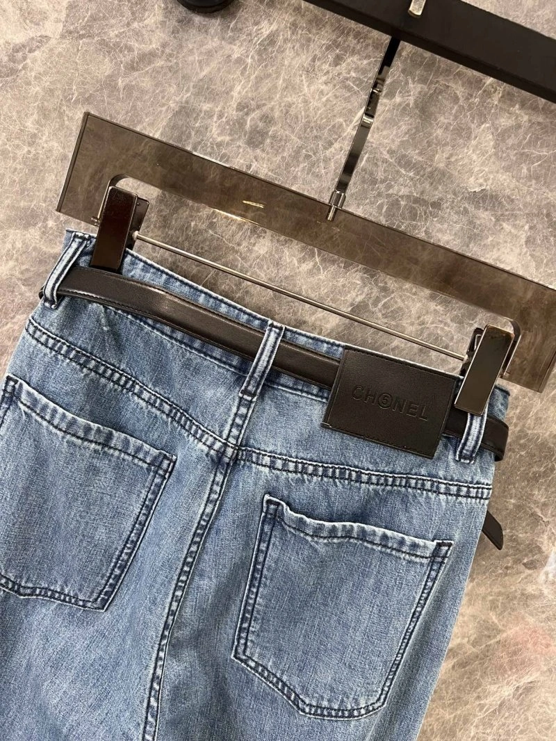 Refined Chanel Jeans 108922
