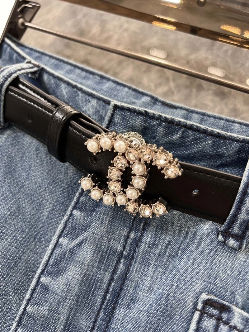 Refined Chanel Jeans 108922