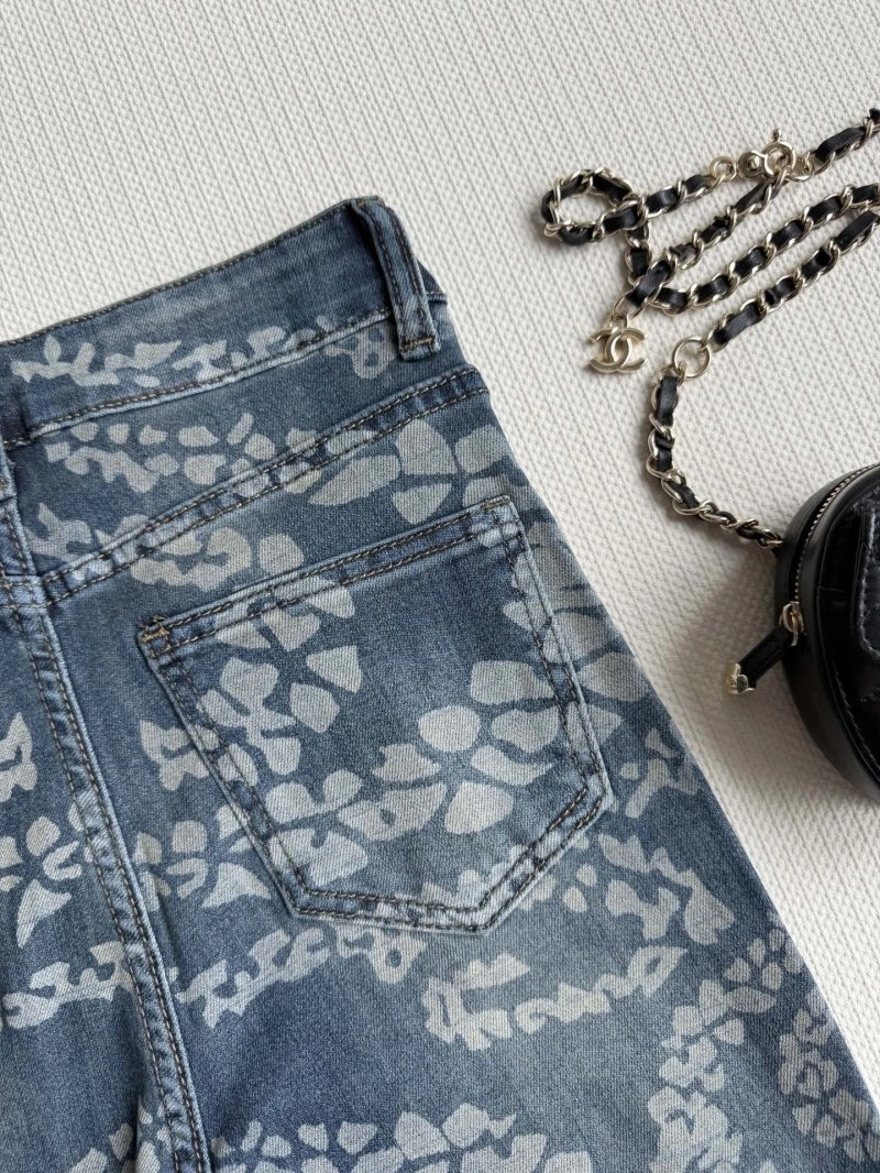 Attractive Chanel Jeans 108936