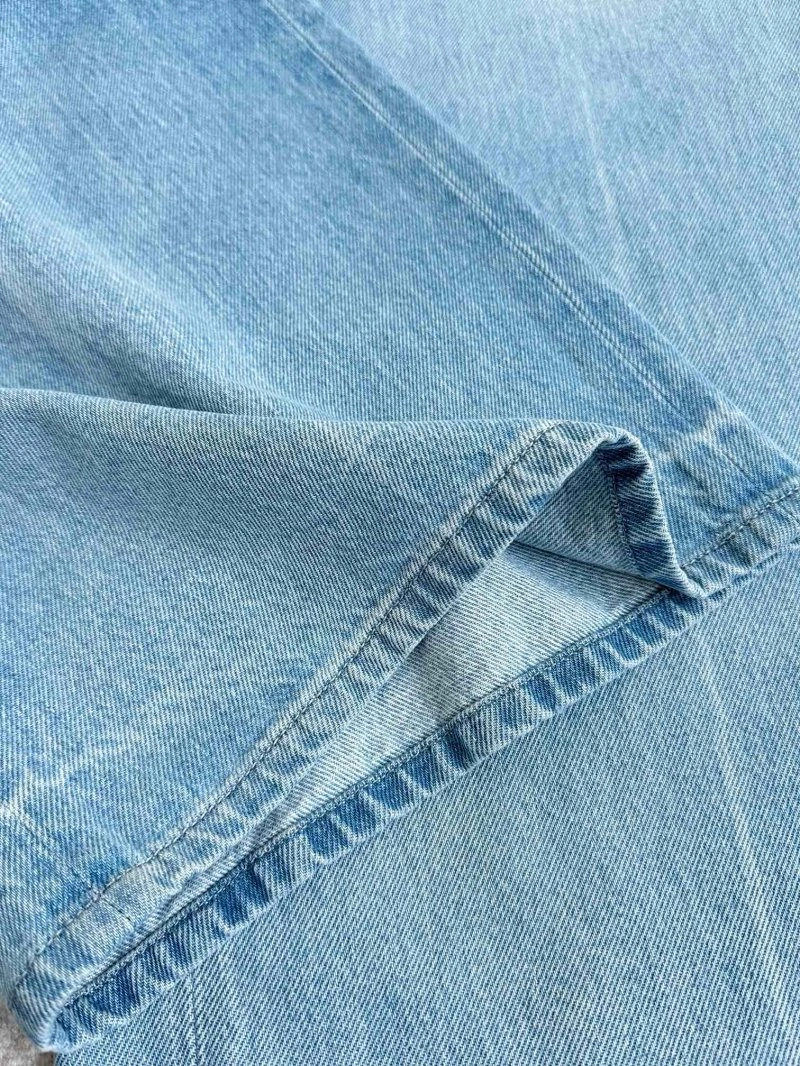 Neat Chanel Jeans 110691