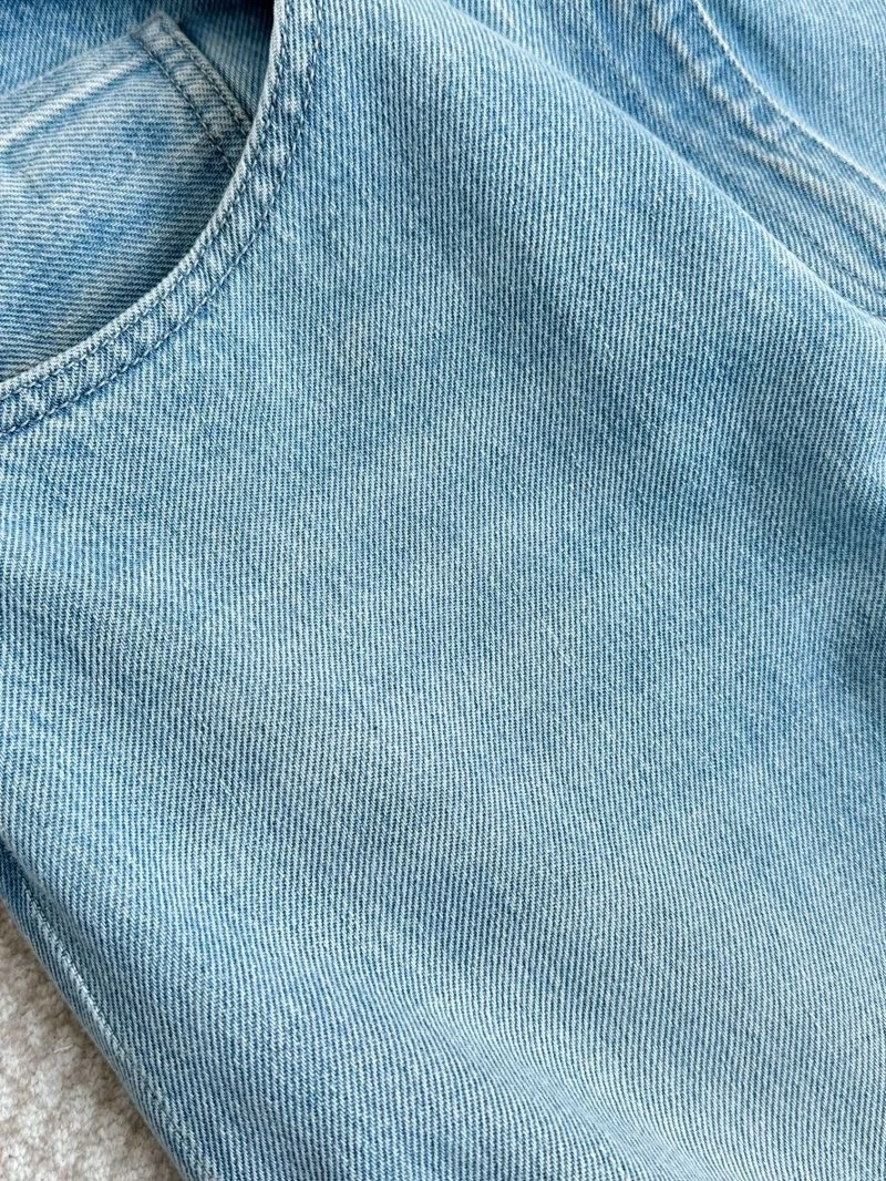 Neat Chanel Jeans 110691