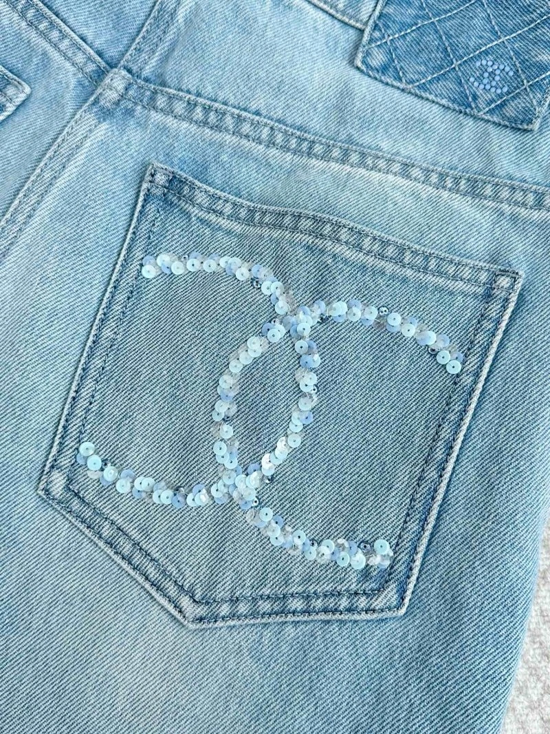 Neat Chanel Jeans 110691