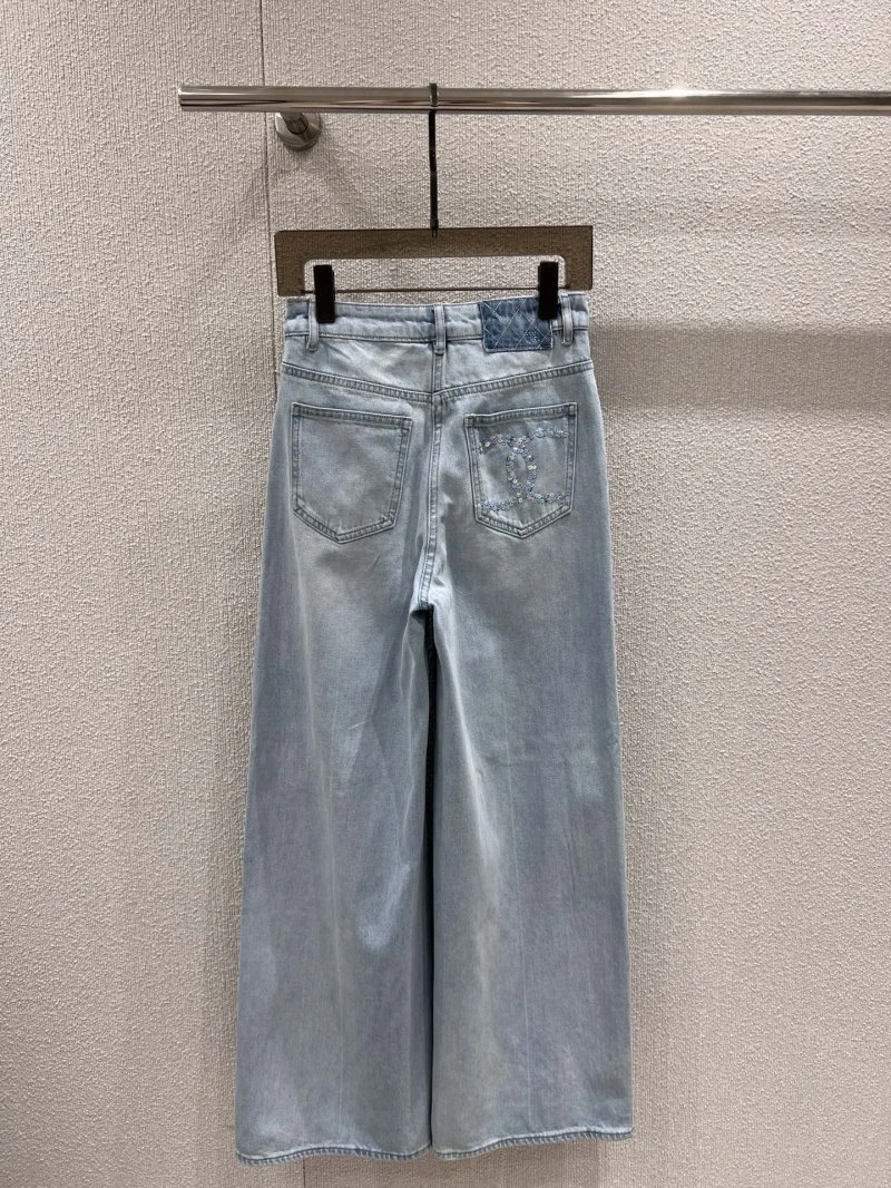 Chanel Jeans ModernLook 110690