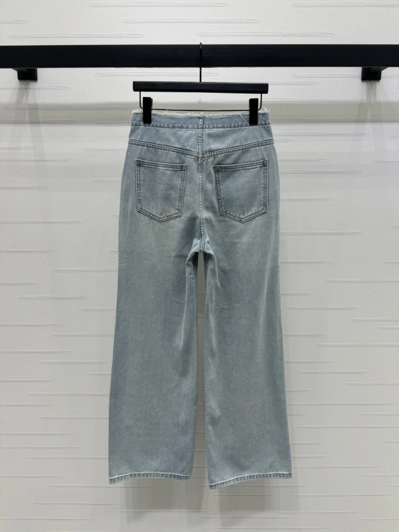 MoistureWicking Chanel Jeans 110685