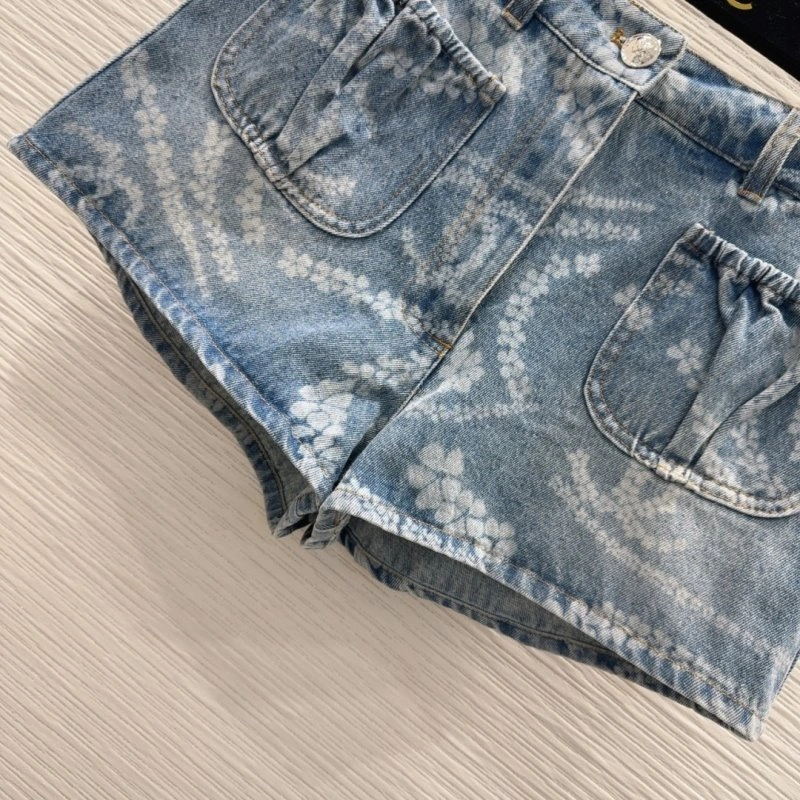 Chanel Jeans EyeCatching 110680