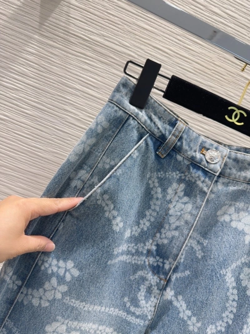 SunProtective Chanel Jeans 110671