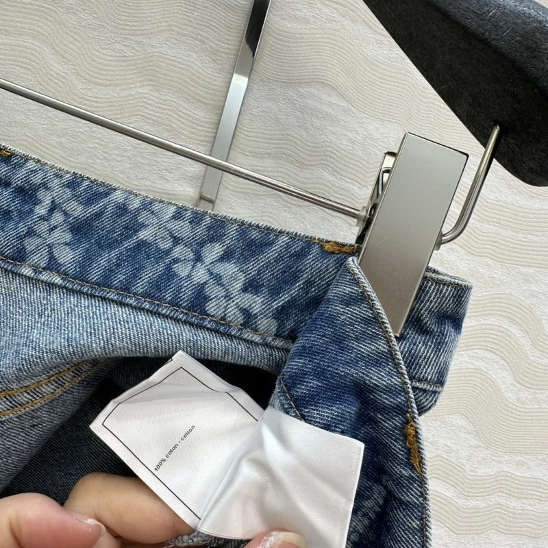 Chanel Jeans Affordable 110661