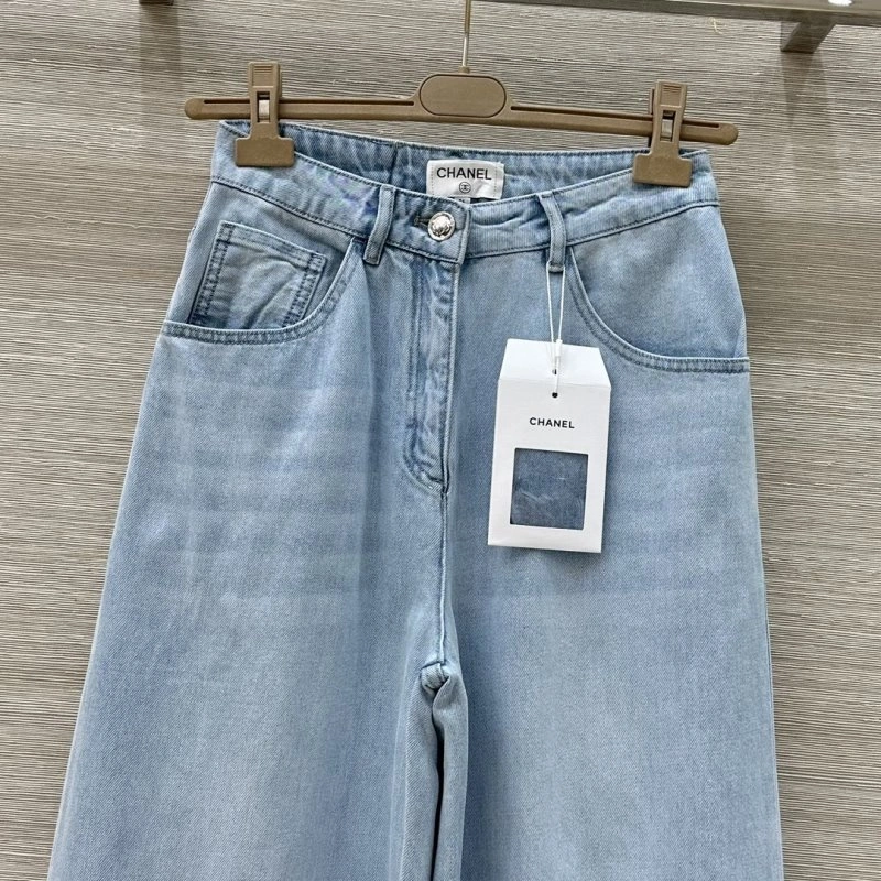 Sophisticated Chanel Jeans 110663