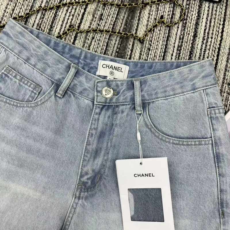 Chanel Jeans Sporty 110668
