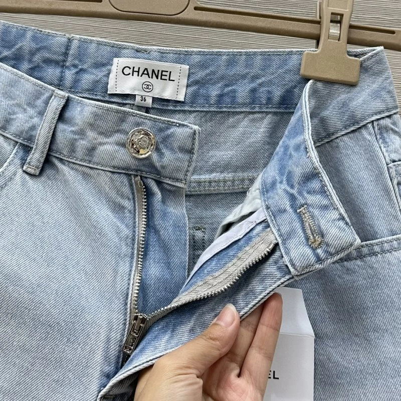 Casual Chanel Jeans 110656