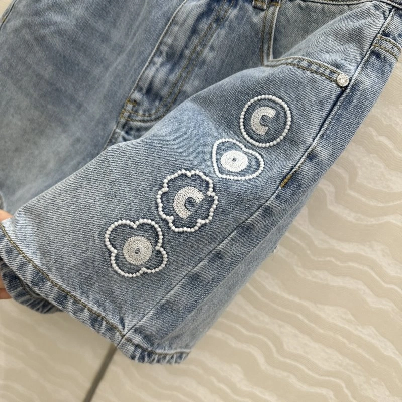 Stylish Chanel Jeans 110657