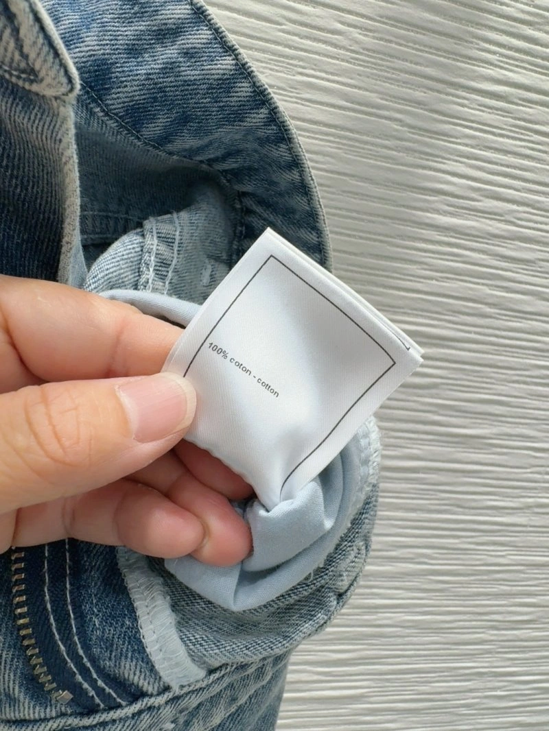 Chanel Jeans Resilient 110678