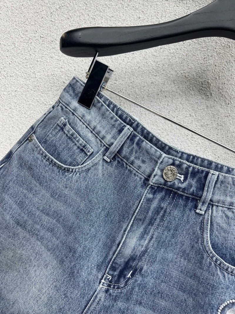 TechFriendly Chanel Jeans 110660
