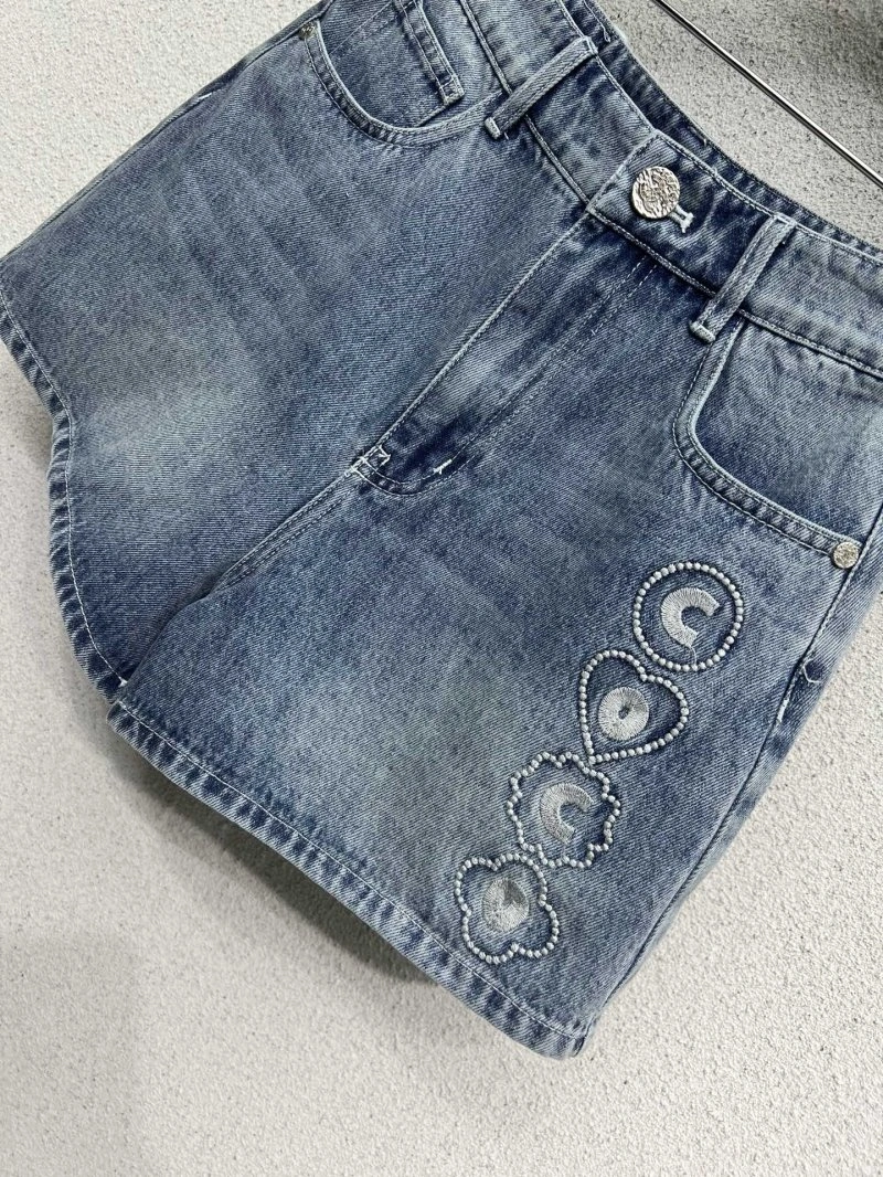 TechFriendly Chanel Jeans 110660