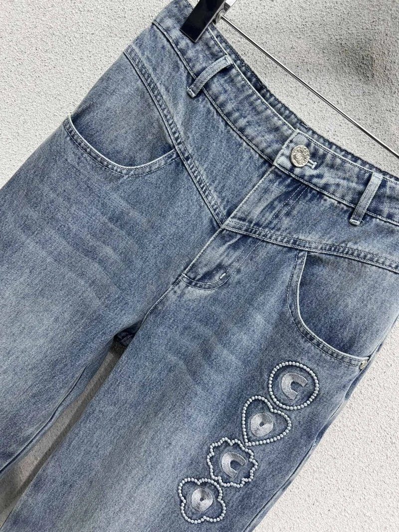 Versatile Chanel Jeans 110659