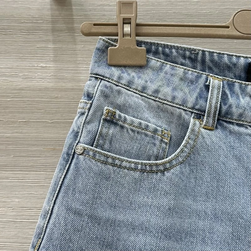 Chanel Jeans Contemporary 110647