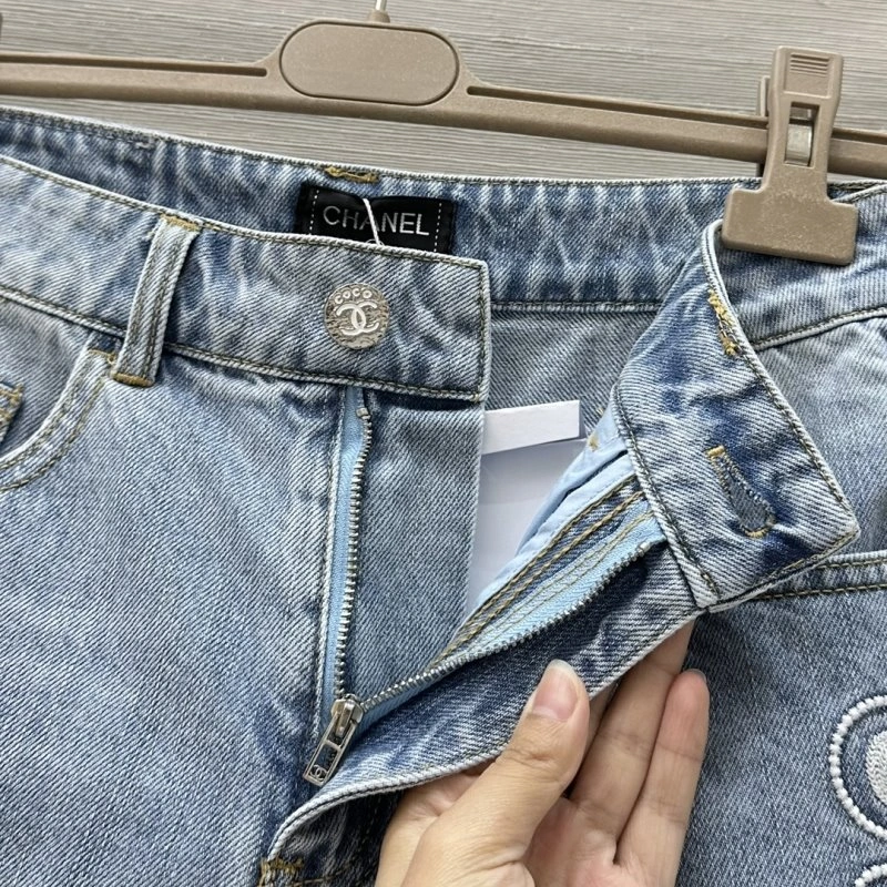 Chanel Jeans Contemporary 110647