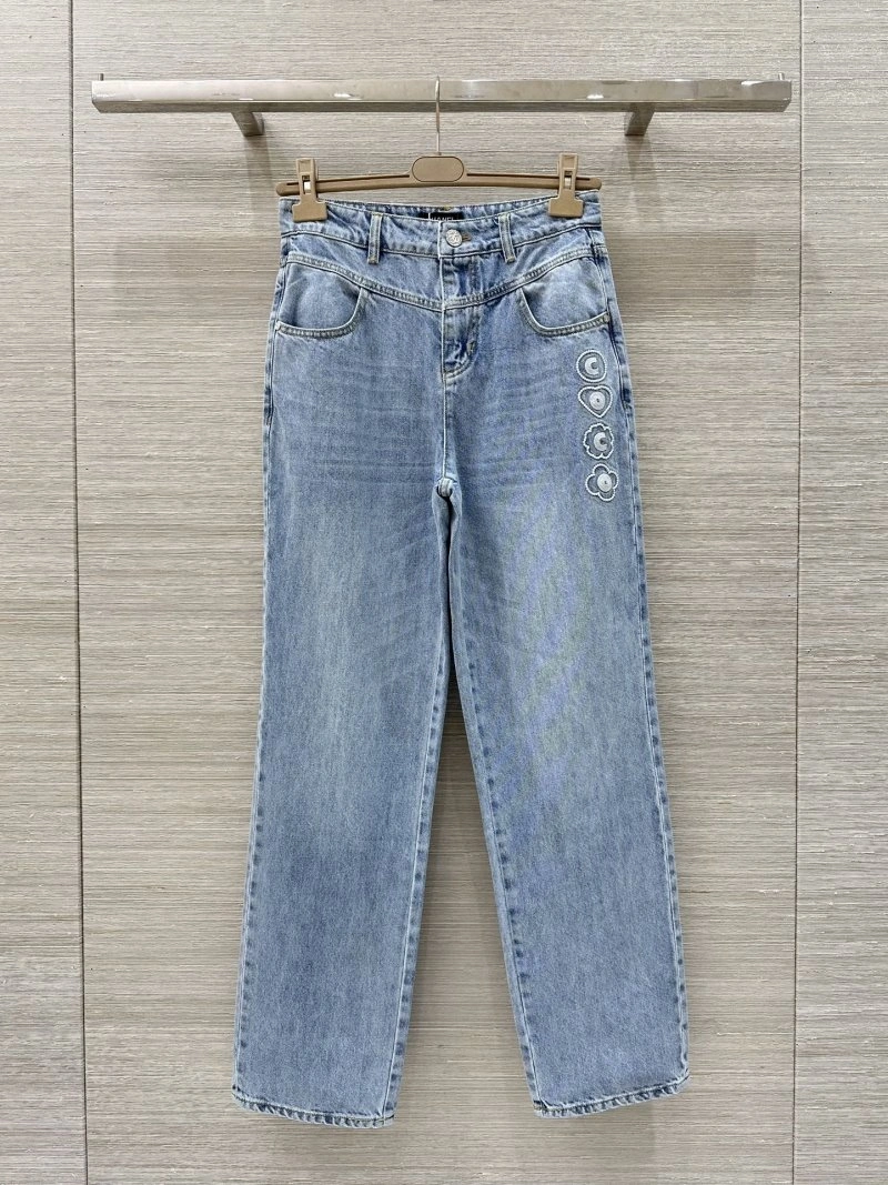 Minimalist Chanel Jeans 110646