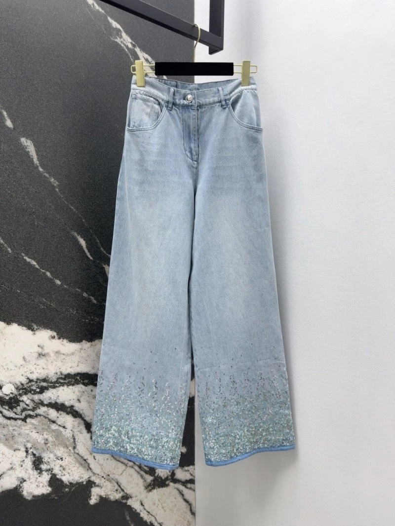 Chic Chanel Jeans 110626