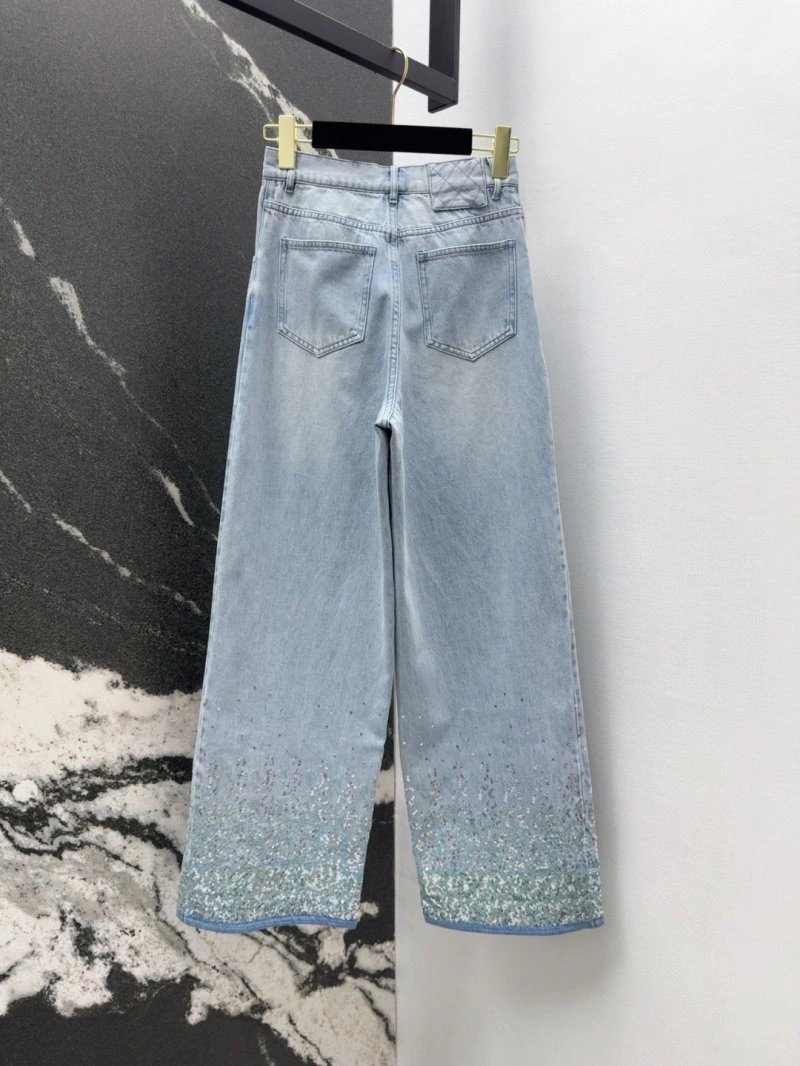 Chic Chanel Jeans 110626