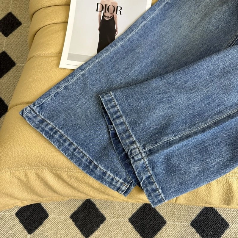 MoistureWicking Chanel Jeans 110644