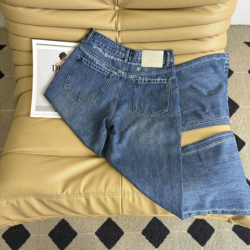 MoistureWicking Chanel Jeans 110644