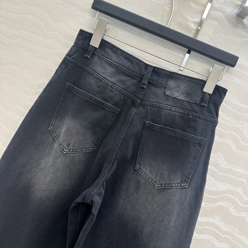 WellDesigned Chanel Jeans 110636
