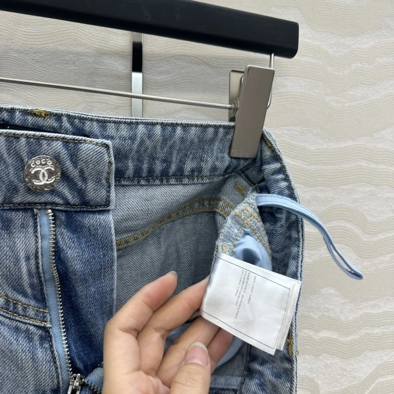 Chanel Jeans Contemporary 110641