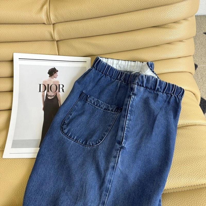 Classic Chanel Jeans 110629