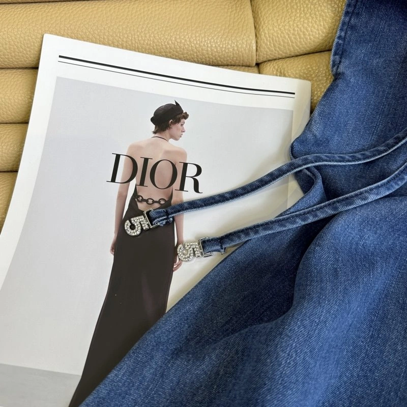Classic Chanel Jeans 110629