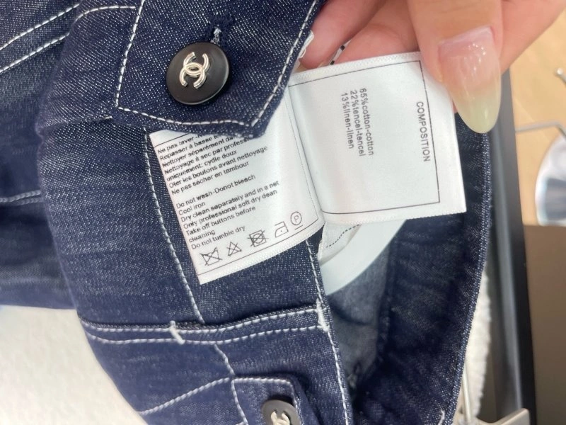 SoftTouch Chanel Jeans 110622