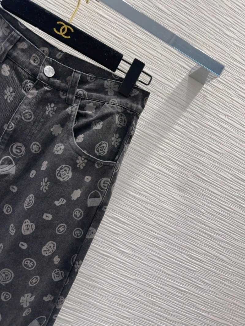Unique Chanel Jeans 110612