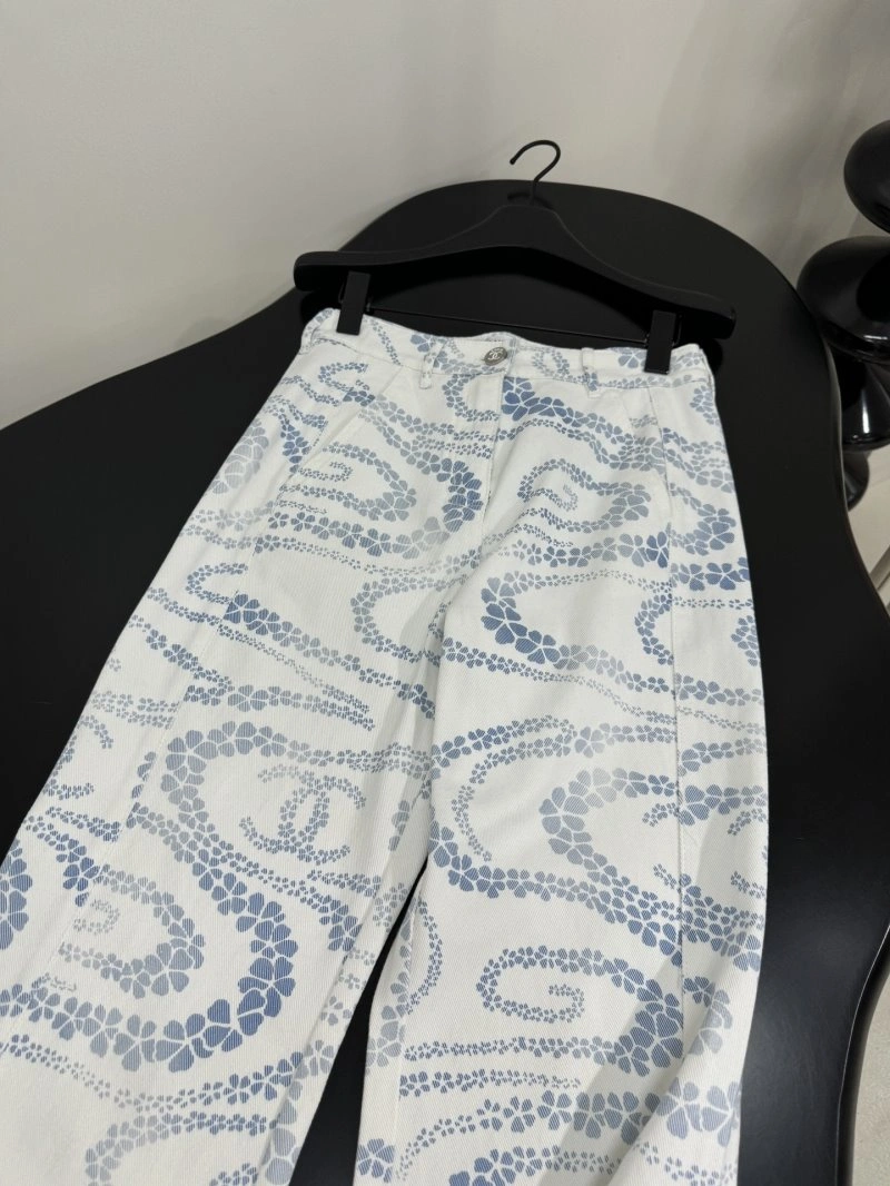 Chanel Jeans Durable 110596
