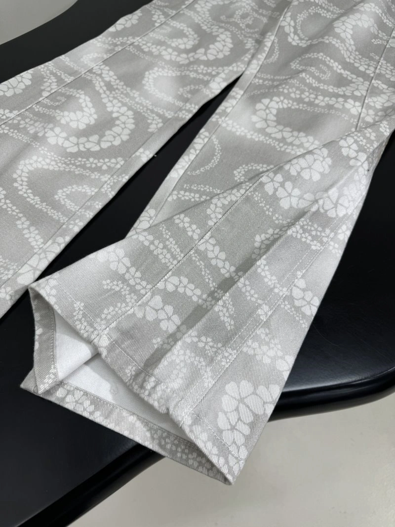 Chanel Jeans Practical 110593