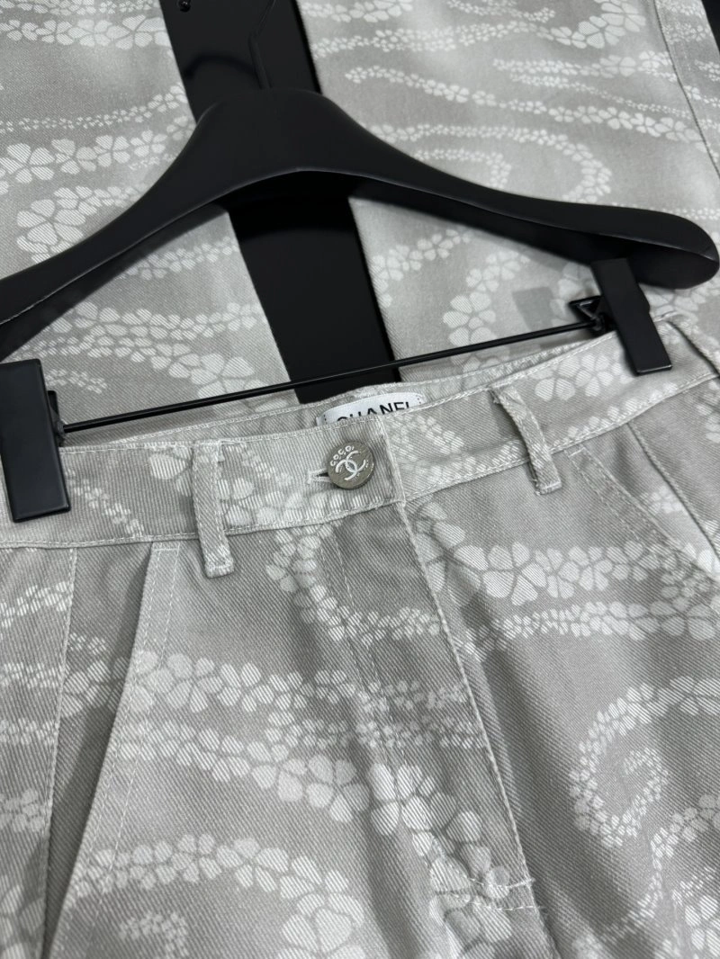 Chanel Jeans Practical 110593