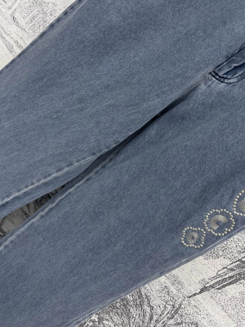 Cozy Chanel Jeans 108226
