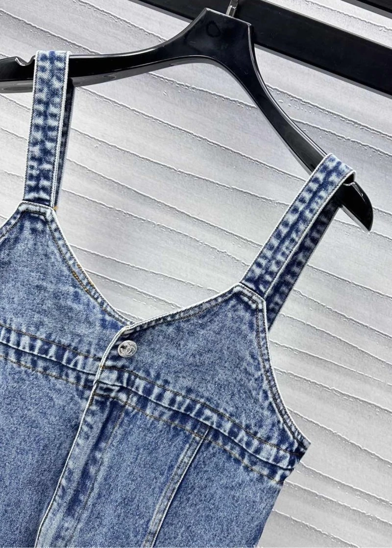 Sophisticated Chanel Jeans 108224