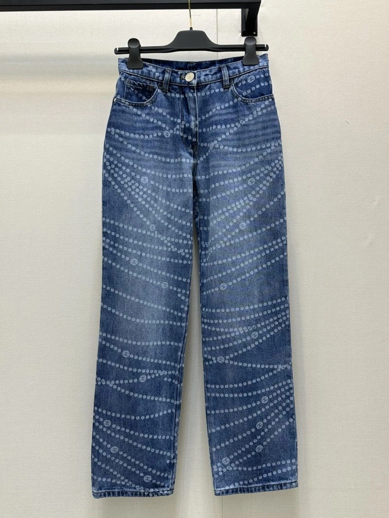 WellDesigned Chanel Jeans 108221