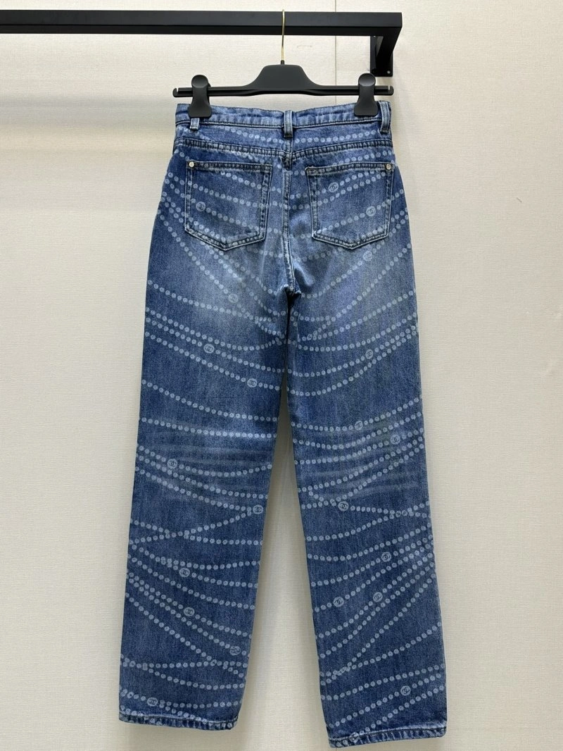 WellDesigned Chanel Jeans 108221
