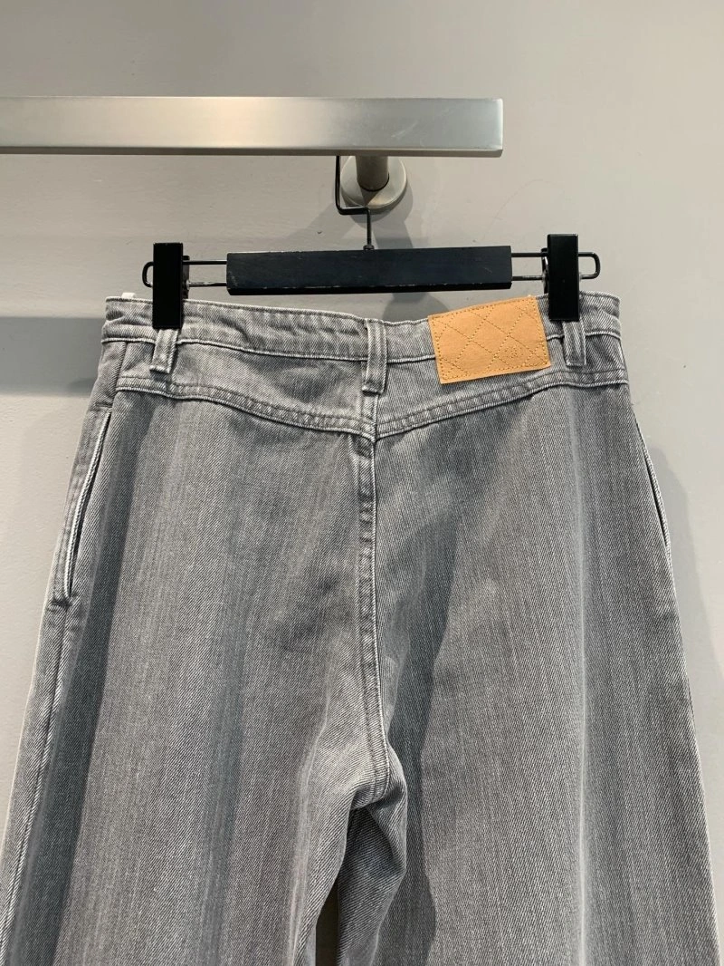Classic Chanel Jeans 108204